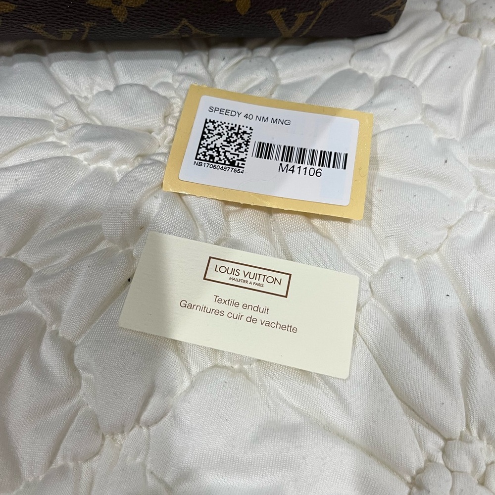 Louis Vuitton Monogram Speedy 40 Handbag in Brown - Picture 16 of 17